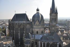 aachener-domjpg__640x425_q85_crop_subsampling-2_upscale.jpg__500x332_q85_crop_subsampling-2_upscale